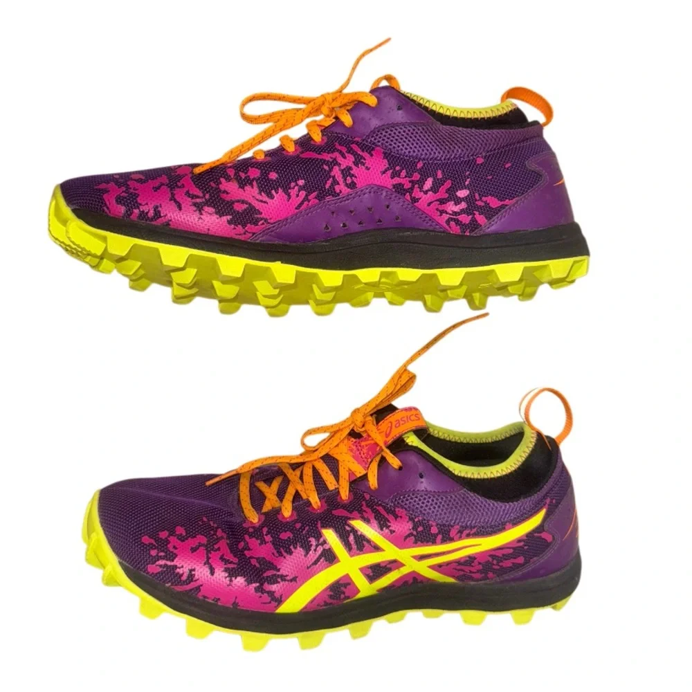 Asics eye catching